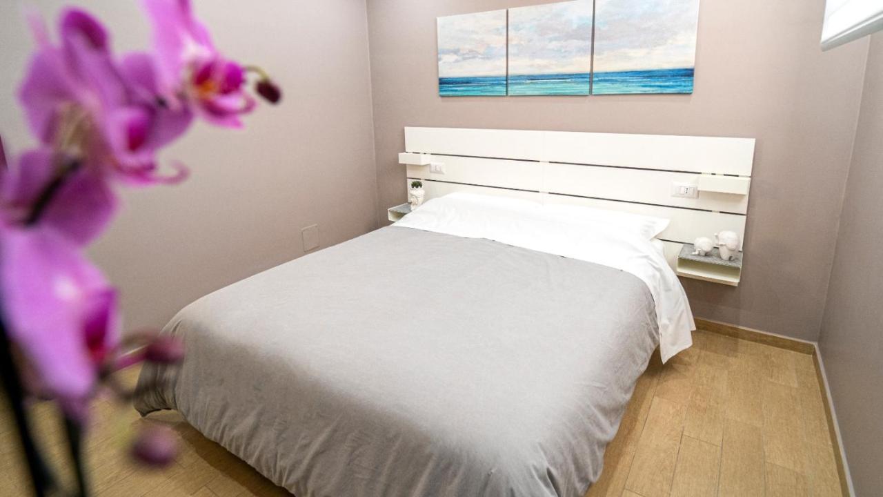 La Palma Del Sol Bed & Breakfast บาร์เลตตา ภายนอก รูปภาพ