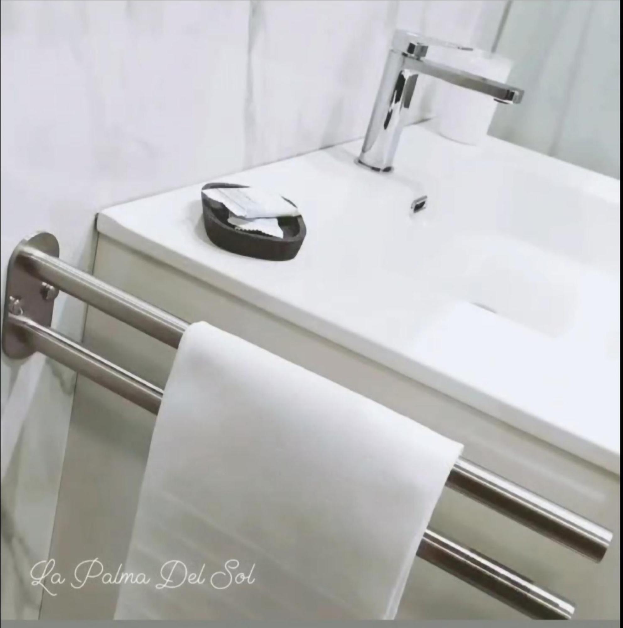 La Palma Del Sol Bed & Breakfast บาร์เลตตา ภายนอก รูปภาพ